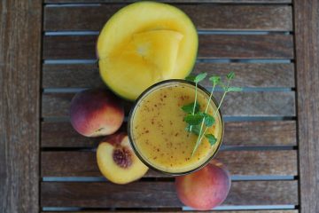 Mango Peach Smoothie With Orange Juice