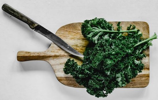 7 Vegetables That Help Constipation - Kale